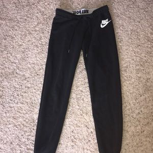 Nike joggers